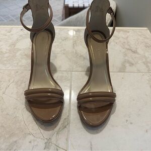 Kenneth Cole Strappy Ankle Sandals/Heels